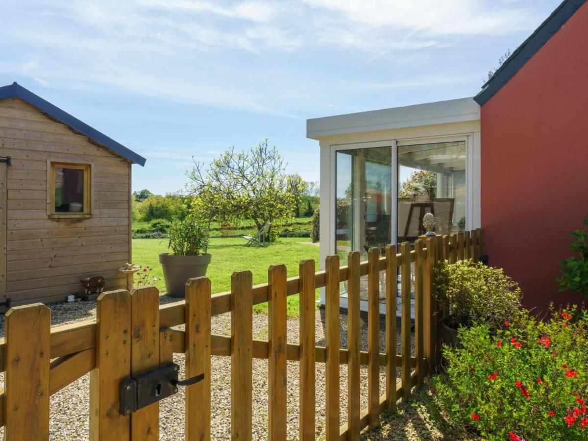 Holiday Home Entre Terre Et Mer By Interhome Pouldreuzic Bagian luar foto